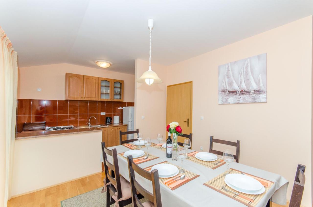 Apartman Ivan Kaštela Exterior foto